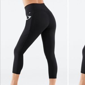 Soft fabletics Oasis high waisted capri
